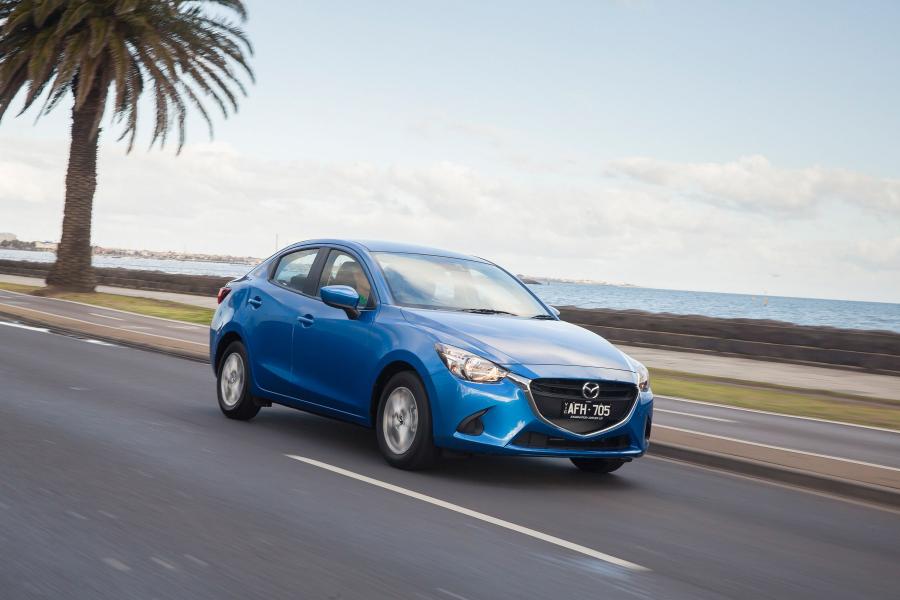  Mazda2 Sedan 2015 года  (AU) (фото 10 из 35)
